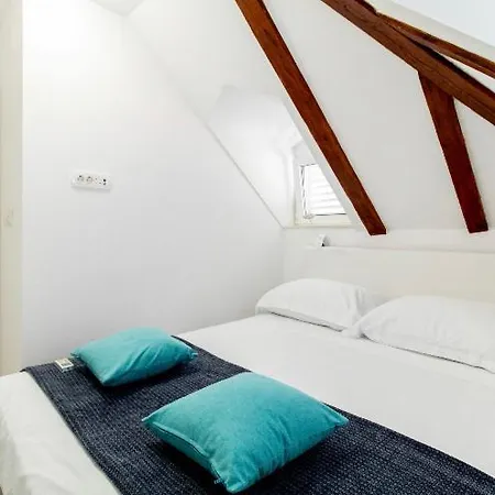 Roseta Apartment *